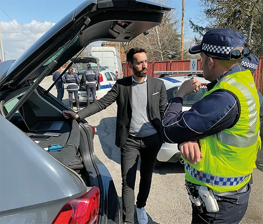 Formazione e supporto agli agenti di polizia locale sul campo